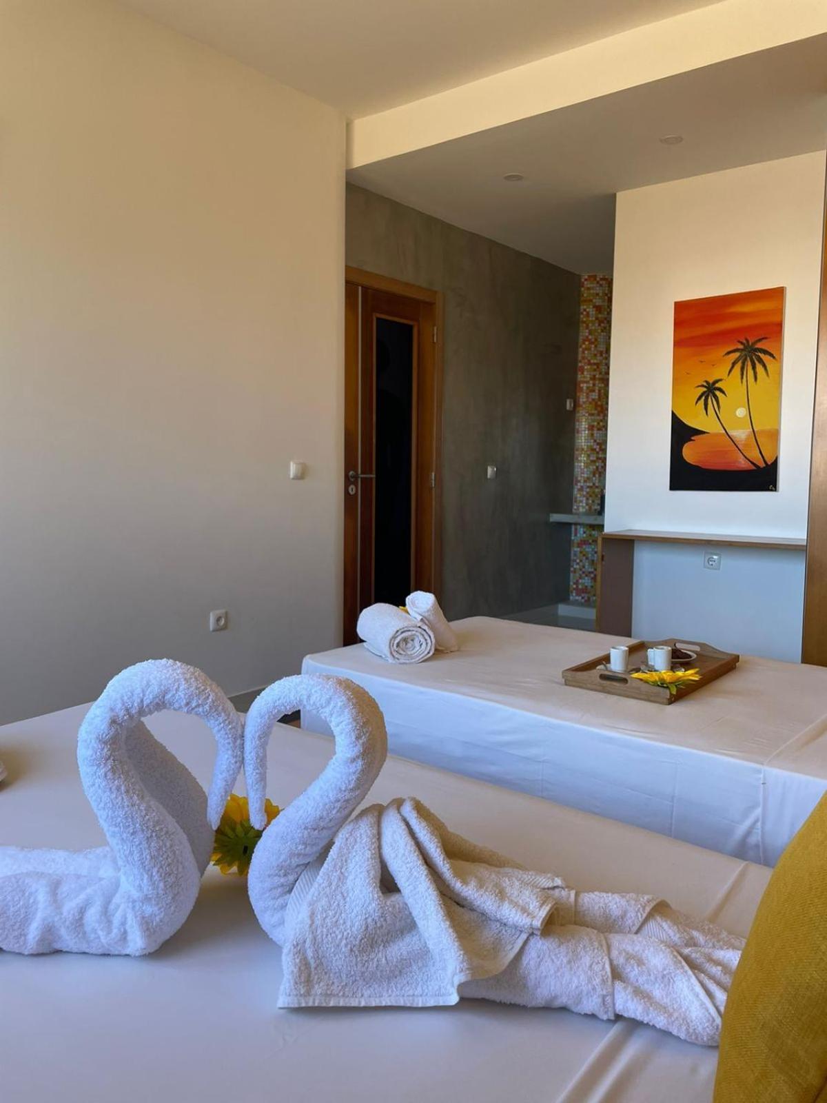 Residencial Sol Point Art Bed & Breakfast Ponta Do Sol Luaran gambar